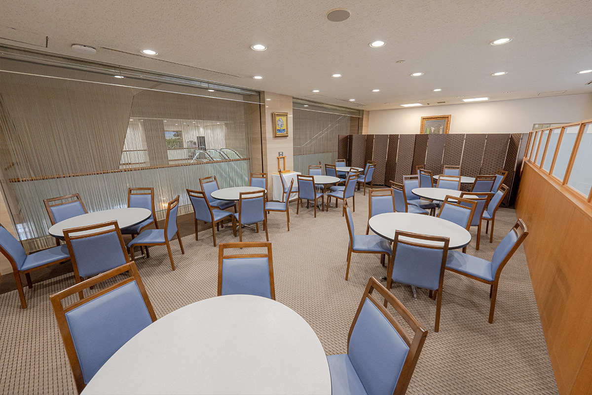 町屋斎場の休憩室「月の間」